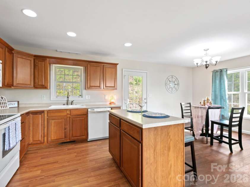 67 Burney Mountain Road, Fletcher, NC 28732.  MLS# CAR4409847, YatesRealty ID 42252. 