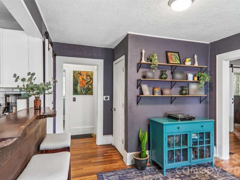 276 State Street, Asheville, NC 28806.  MLS# CAR4408839, YatesRealty ID 42253. 