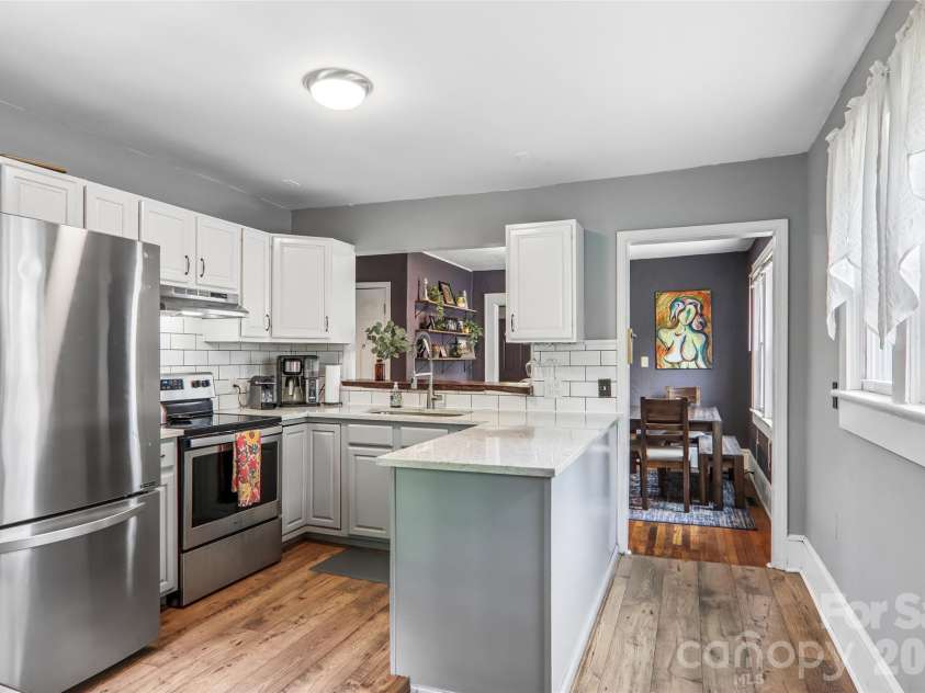 276 State Street, Asheville, NC 28806.  MLS# CAR4408839, YatesRealty ID 42253. 