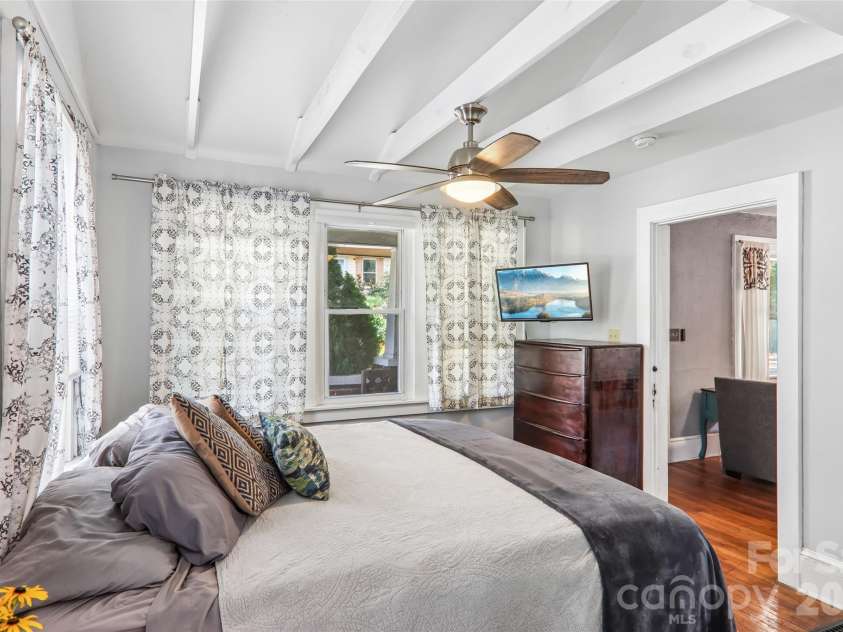 276 State Street, Asheville, NC 28806.  MLS# CAR4408839, YatesRealty ID 42253. 