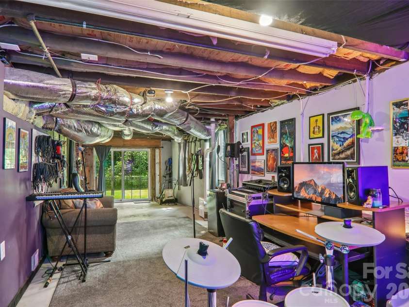 276 State Street, Asheville, NC 28806.  MLS# CAR4408839, YatesRealty ID 42253. 