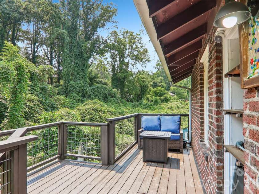 276 State Street, Asheville, NC 28806.  MLS# CAR4408839, YatesRealty ID 42253. 