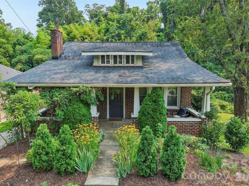 276 State Street, Asheville, NC 28806.  MLS# CAR4408839, YatesRealty ID 42253. 