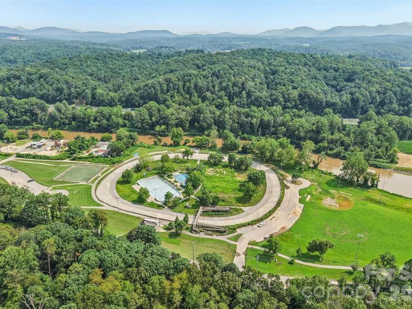 276 State Street, Asheville, NC 28806.  MLS# CAR4408839, YatesRealty ID 42253. 