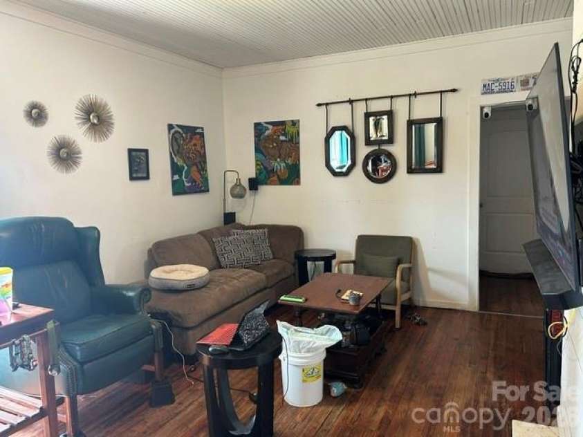 202 McConnell Street, Clover, SC 29710.  MLS# CAR4408227, YatesRealty ID 42255. 