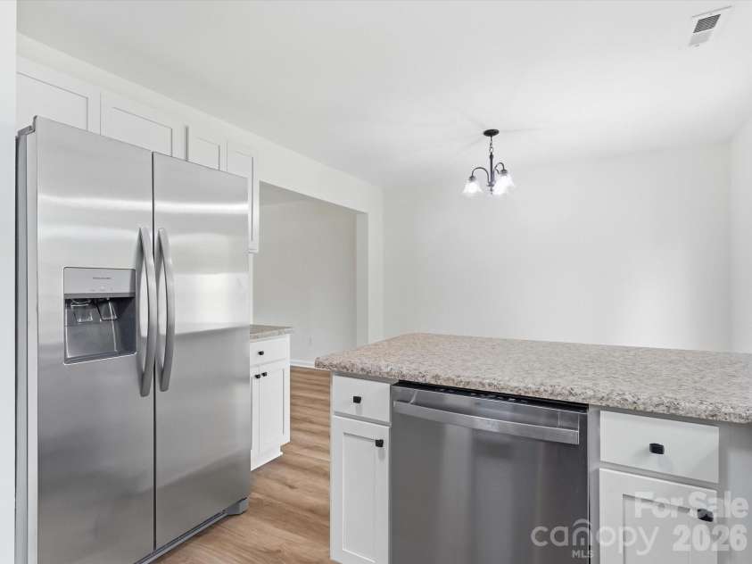908 Lakehill Road, Charlotte, NC 28214.  MLS# CAR4407868, YatesRealty ID 42256. 