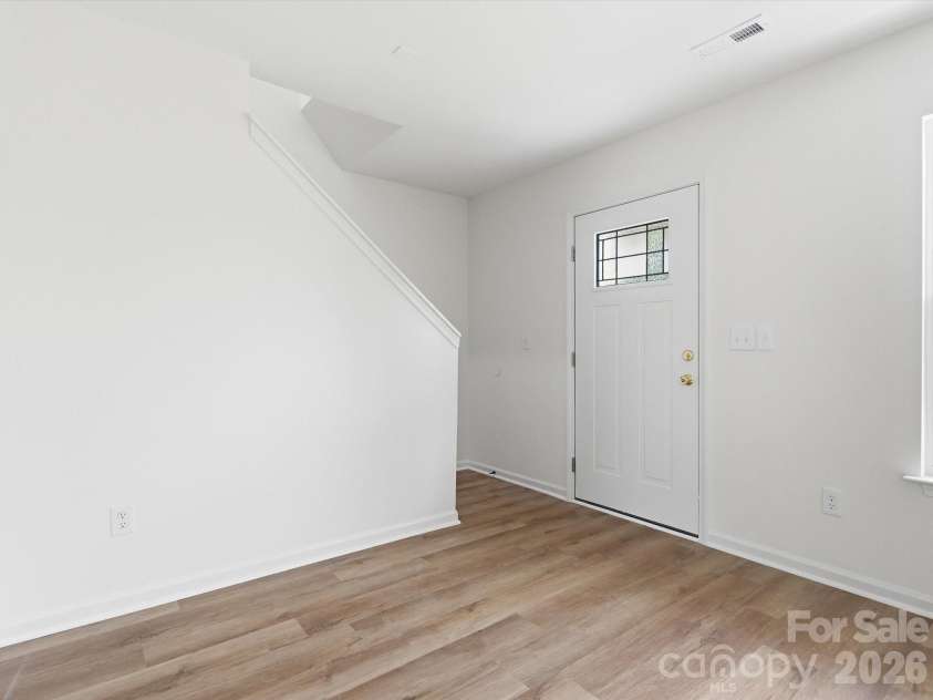 908 Lakehill Road, Charlotte, NC 28214.  MLS# CAR4407868, YatesRealty ID 42256. 