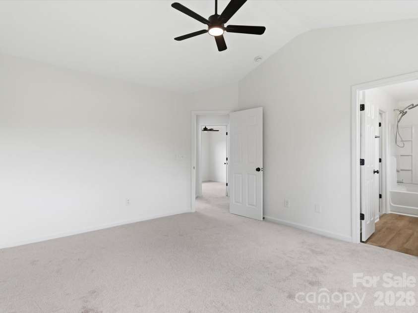 908 Lakehill Road, Charlotte, NC 28214.  MLS# CAR4407868, YatesRealty ID 42256. 