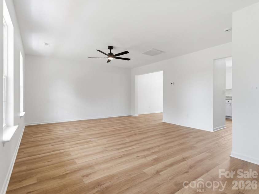 908 Lakehill Road, Charlotte, NC 28214.  MLS# CAR4407868, YatesRealty ID 42256. 