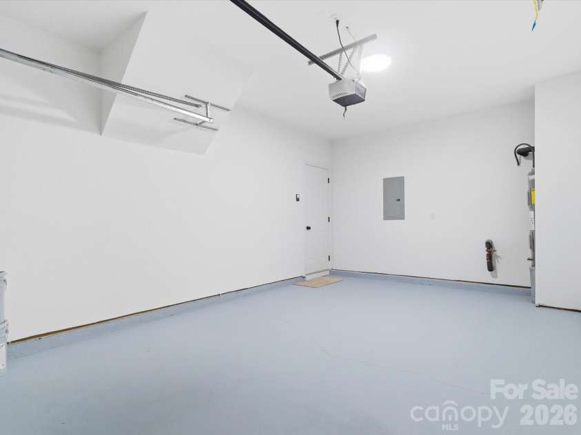 908 Lakehill Road, Charlotte, NC 28214.  MLS# CAR4407868, YatesRealty ID 42256. 