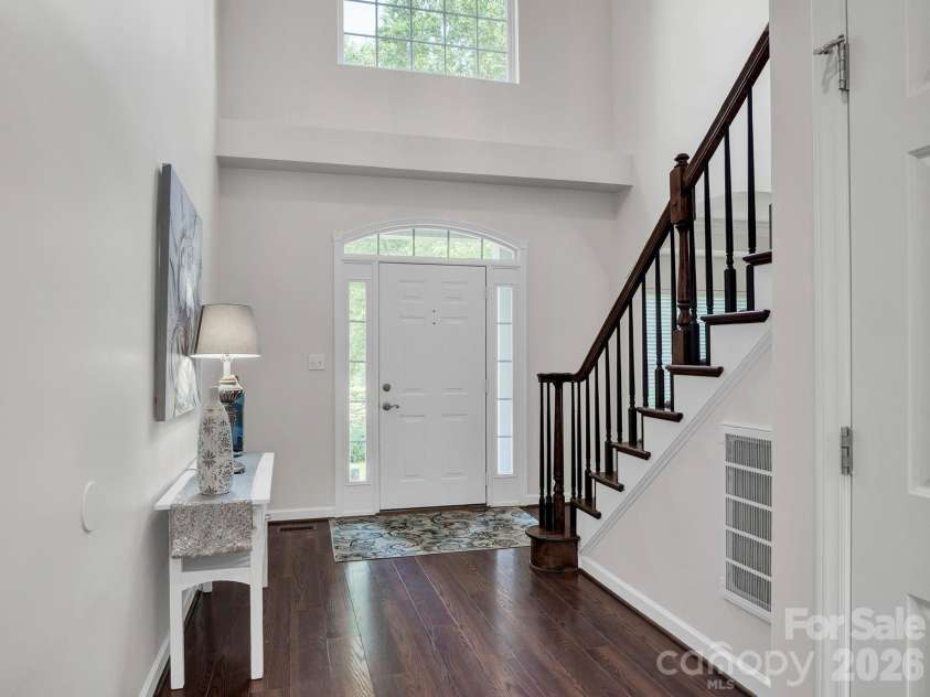 5320 Shannamara Drive, Matthews, NC 28104.  MLS# CAR4411353, YatesRealty ID 42257. 