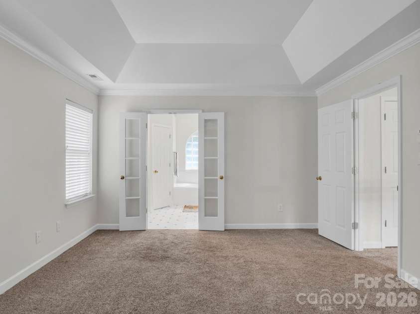5320 Shannamara Drive, Matthews, NC 28104.  MLS# CAR4411353, YatesRealty ID 42257. 