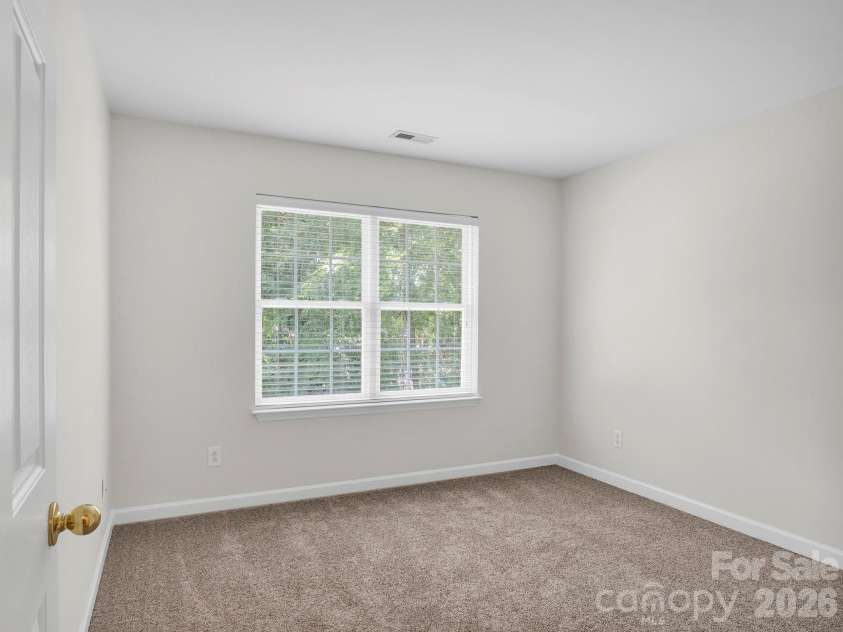 5320 Shannamara Drive, Matthews, NC 28104.  MLS# CAR4411353, YatesRealty ID 42257. 