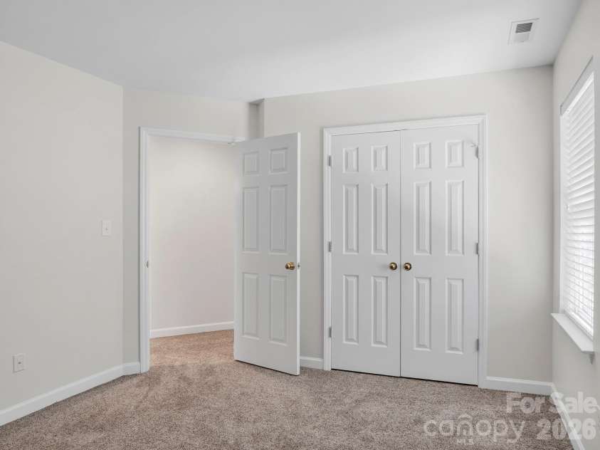 5320 Shannamara Drive, Matthews, NC 28104.  MLS# CAR4411353, YatesRealty ID 42257. 