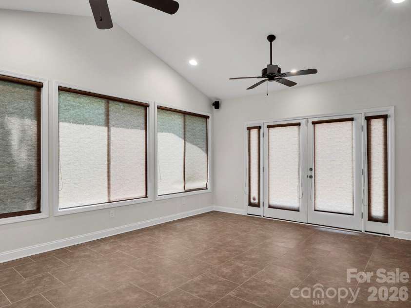 5320 Shannamara Drive, Matthews, NC 28104.  MLS# CAR4411353, YatesRealty ID 42257. 