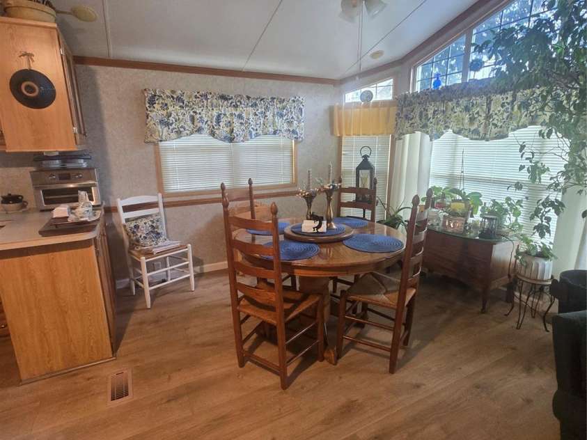 110 Twin Bluff Trail, Mount Gilead, NC 27306.  MLS# CAR4409542, YatesRealty ID 42258. Dining area