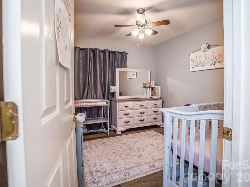 3321 39th Avenue Court, Hickory, NC 28601.  MLS# CAR4347746, YatesRealty ID 4226. 