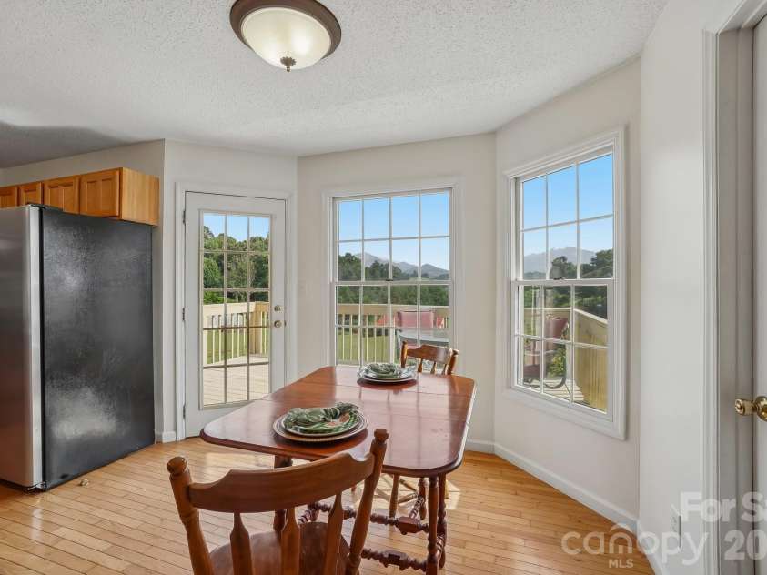 410 Crawford Road, Waynesville, NC 28786.  MLS# CAR4408505, YatesRealty ID 42262. 