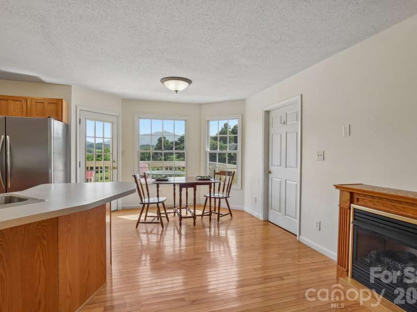 410 Crawford Road, Waynesville, NC 28786.  MLS# CAR4408505, YatesRealty ID 42262. 