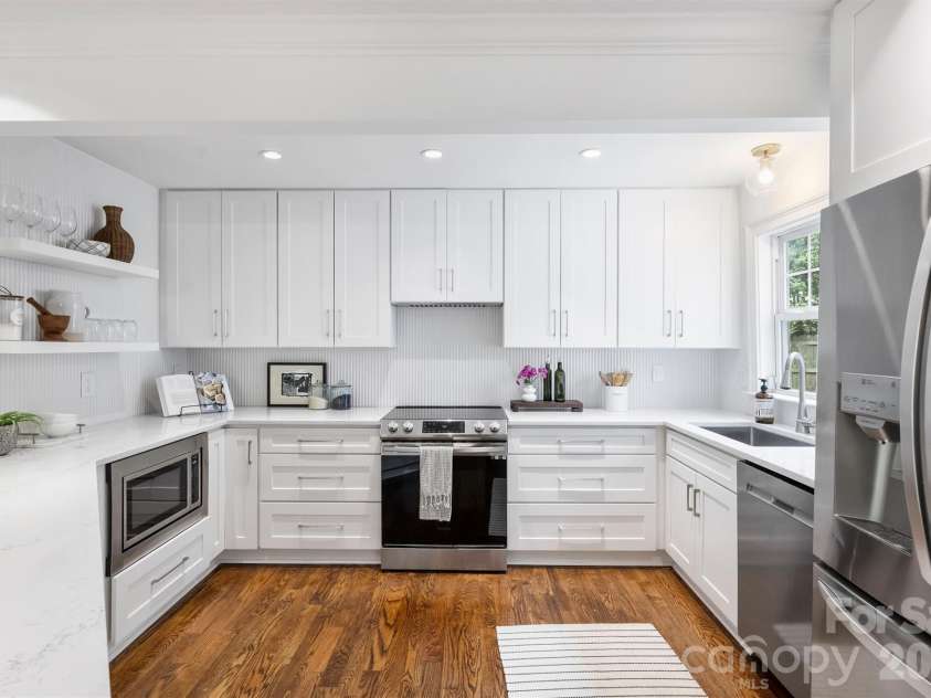 1929 Marguerite Avenue, Charlotte, NC 28205.  MLS# CAR4408690, YatesRealty ID 42265. 