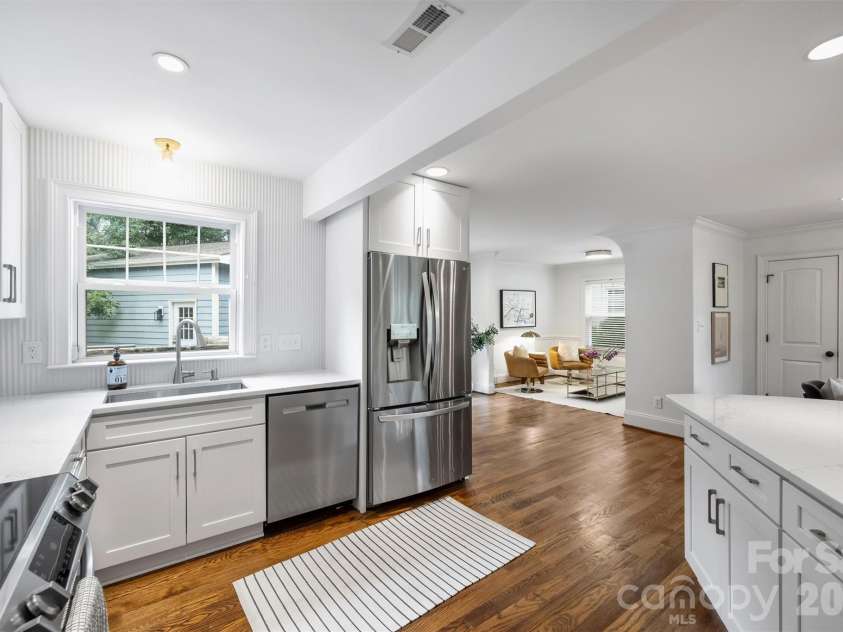 1929 Marguerite Avenue, Charlotte, NC 28205.  MLS# CAR4408690, YatesRealty ID 42265. 
