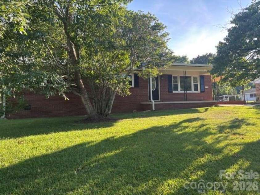 2378 Old Field Road, Gastonia, NC 28056.  MLS# CAR4404072, YatesRealty ID 42268. 