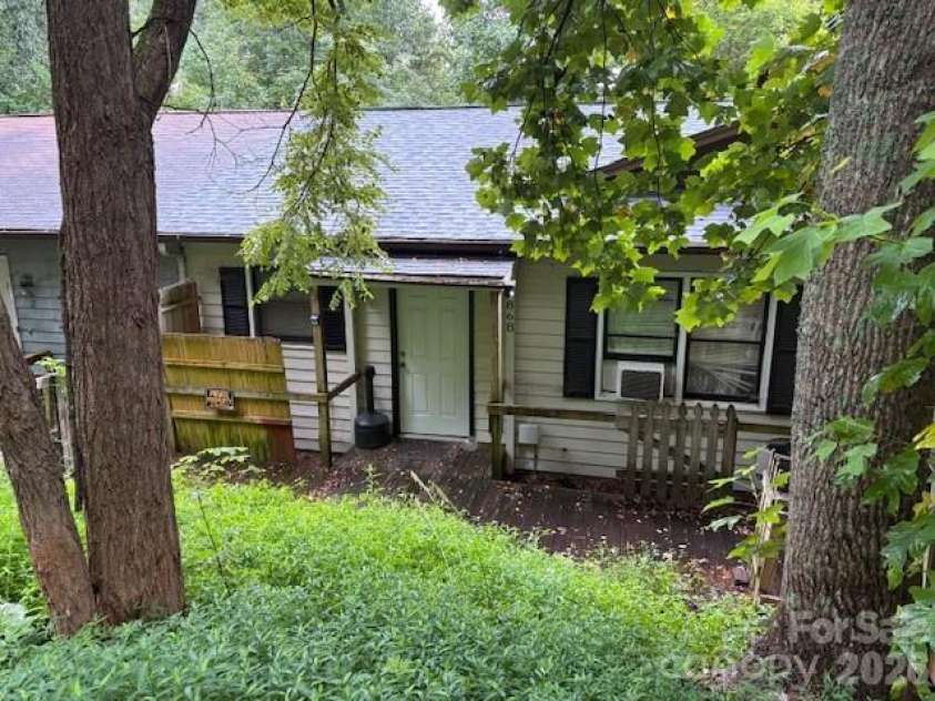 7868 Kinglet Road, Connelly Springs, NC 28612.  MLS# CAR4405555, YatesRealty ID 42269. 