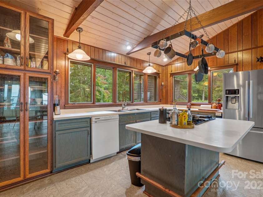 243 Ridgeline Drive, Brevard, NC 28712.  MLS# CAR4313542, YatesRealty ID 4227. Guest Cottage Kitchen