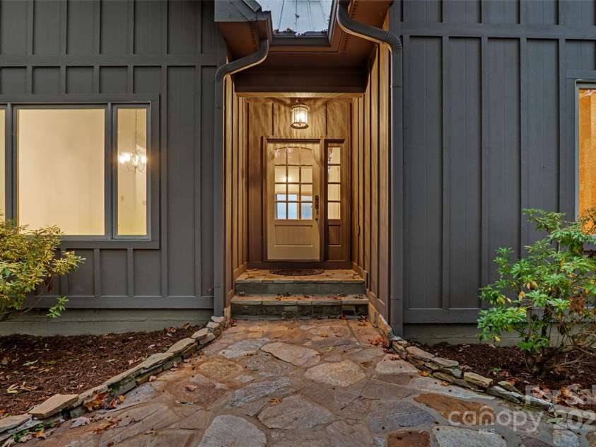 243 Ridgeline Drive, Brevard, NC 28712.  MLS# CAR4313542, YatesRealty ID 4227. Main House Front