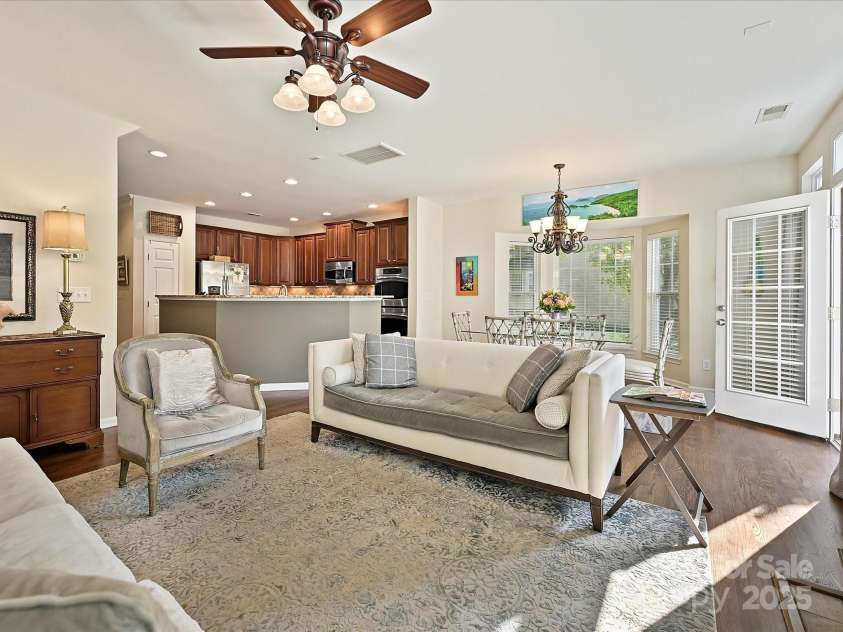405 Armour Street, Davidson, NC 28036.  MLS# CAR4305471, YatesRealty ID 4227. 