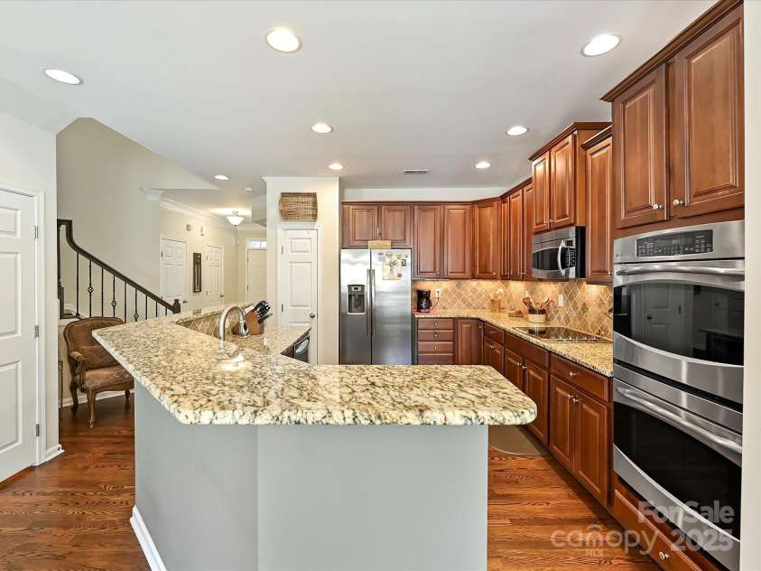 405 Armour Street, Davidson, NC 28036.  MLS# CAR4305471, YatesRealty ID 4227. 