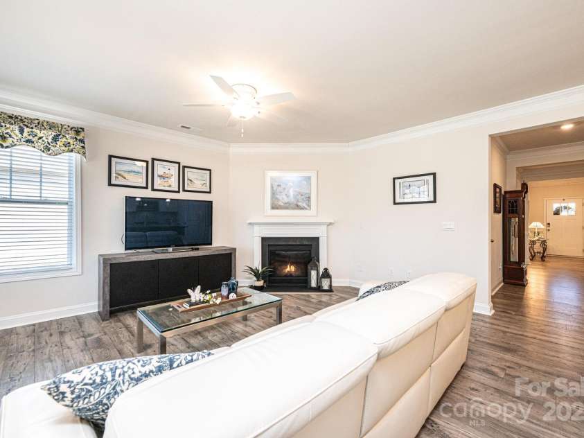 640 Latrobe Drive, Iron Station, NC 28080.  MLS# CAR4238619, YatesRealty ID 4227. Gas logs in living room