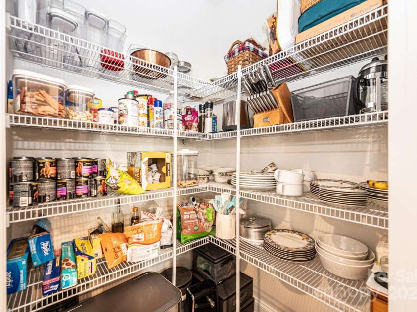 640 Latrobe Drive, Iron Station, NC 28080.  MLS# CAR4238619, YatesRealty ID 4227. Kitchen walk in pantry