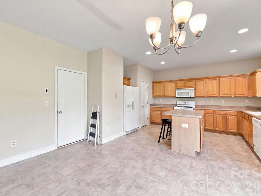 4351 Stone Mountain Drive, Gastonia, NC 28054.  MLS# CAR4407773, YatesRealty ID 42270. 