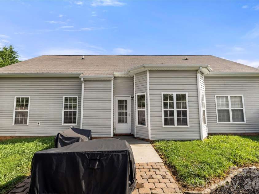 3205 Viola Lane, Monroe, NC 28110.  MLS# CAR4411884, YatesRealty ID 42272. 