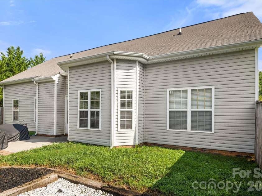 3205 Viola Lane, Monroe, NC 28110.  MLS# CAR4411884, YatesRealty ID 42272. 