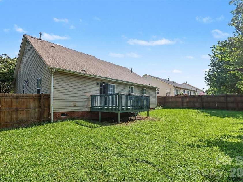 643 Trenholm Trail, Fort Mill, SC 29715.  MLS# CAR4411254, YatesRealty ID 42273. 