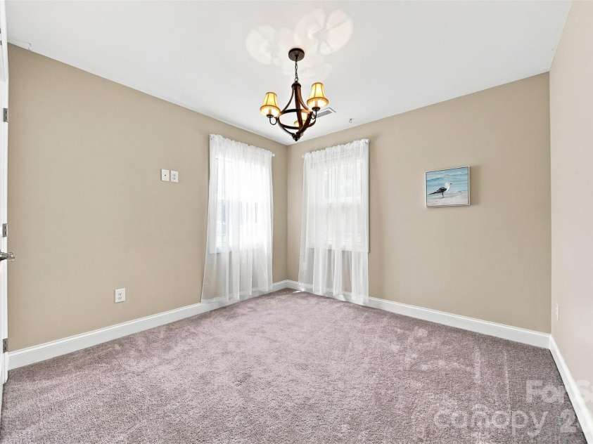 5810 Dwayne Starnes Drive, Hickory, NC 28602.  MLS# CAR4410401, YatesRealty ID 42274. 