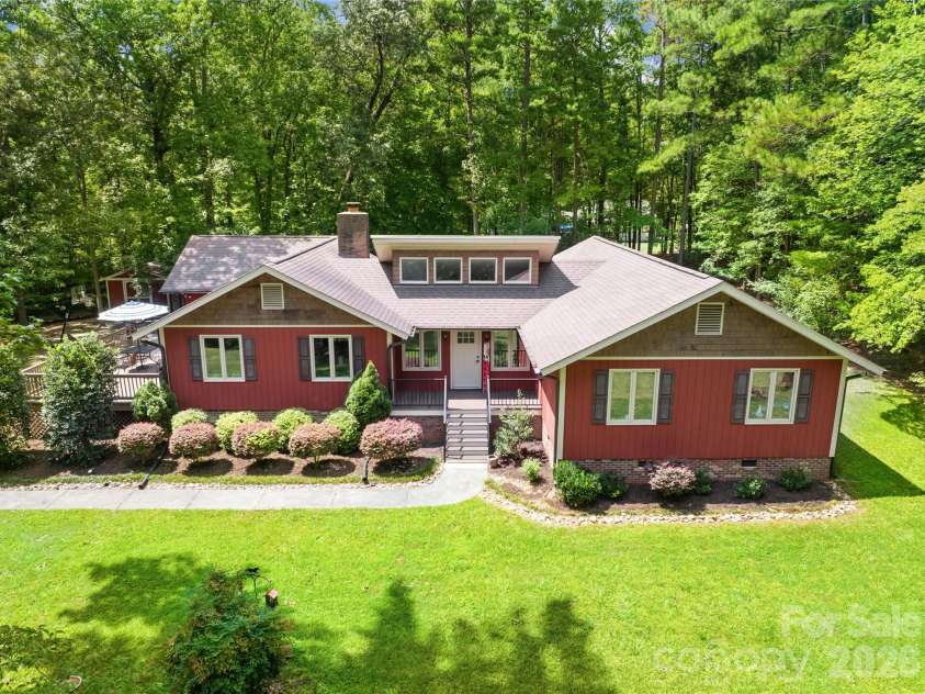 3406 Red Fox Trail, Matthews, NC 28104.  MLS# CAR4410433, YatesRealty ID 42275. 