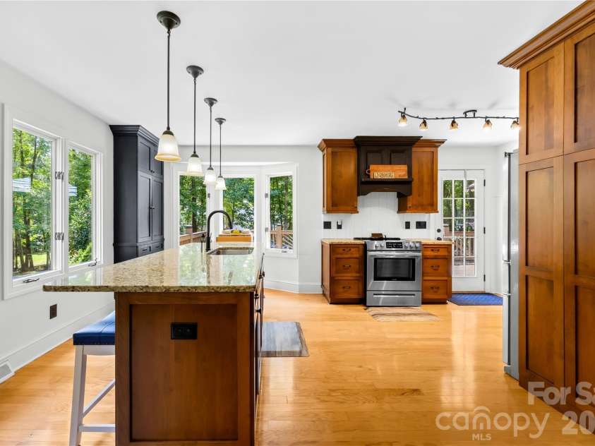 3406 Red Fox Trail, Matthews, NC 28104.  MLS# CAR4410433, YatesRealty ID 42275. 