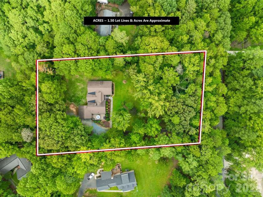 3406 Red Fox Trail, Matthews, NC 28104.  MLS# CAR4410433, YatesRealty ID 42275. 