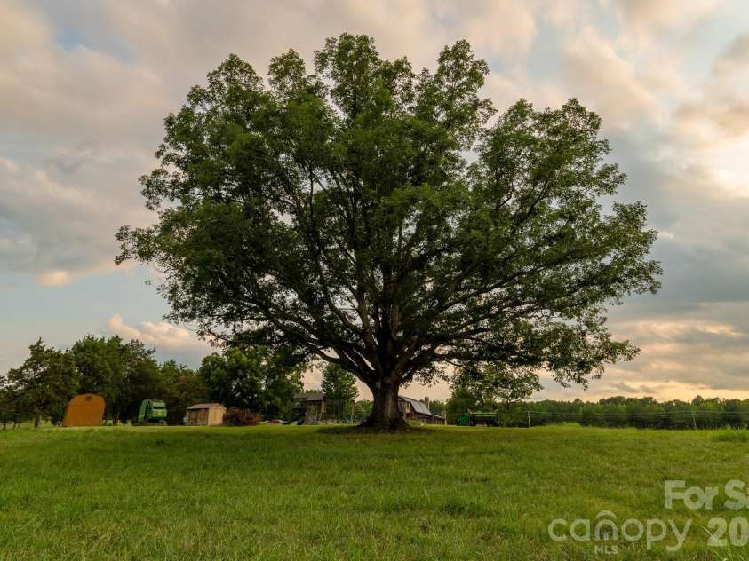 2800 Waxhaw Indian Trail Road, Waxhaw, NC 28173.  MLS# CAR4407694, YatesRealty ID 42276. 