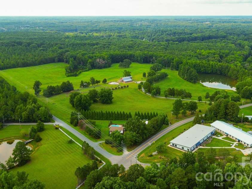 2800 Waxhaw Indian Trail Road, Waxhaw, NC 28173.  MLS# CAR4407694, YatesRealty ID 42276. 