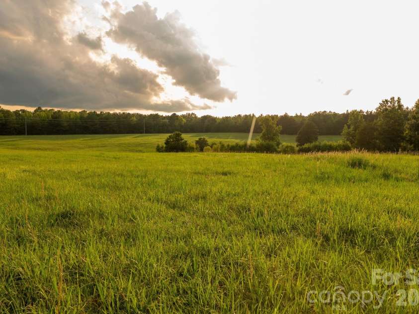 2800 Waxhaw Indian Trail Road, Waxhaw, NC 28173.  MLS# CAR4407694, YatesRealty ID 42276. 