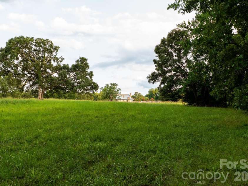 2800 Waxhaw Indian Trail Road, Waxhaw, NC 28173.  MLS# CAR4407694, YatesRealty ID 42276. 