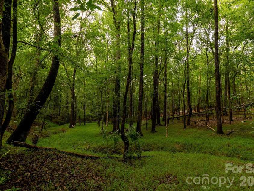 2800 Waxhaw Indian Trail Road, Waxhaw, NC 28173.  MLS# CAR4407694, YatesRealty ID 42276. 