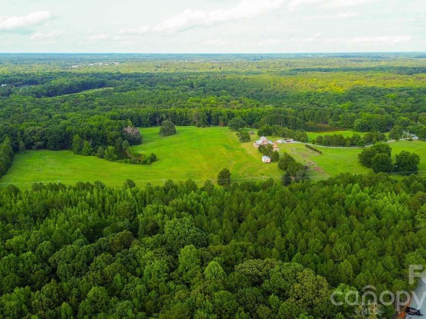 2800 Waxhaw Indian Trail Road, Waxhaw, NC 28173.  MLS# CAR4407694, YatesRealty ID 42276. 