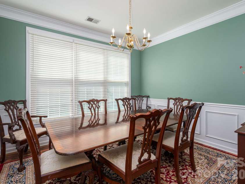 11132 Chastain Parc Drive, Charlotte, NC 28216.  MLS# CAR4410267, YatesRealty ID 42277. 