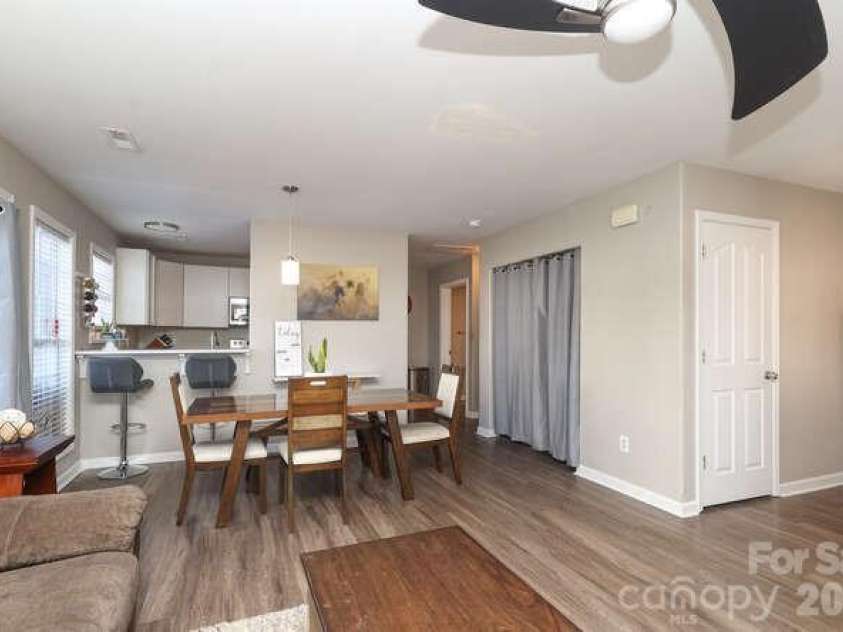 1109 Triece Lane, Charlotte, NC 28215.  MLS# CAR4412684, YatesRealty ID 42281. 