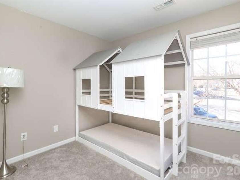 1109 Triece Lane, Charlotte, NC 28215.  MLS# CAR4412684, YatesRealty ID 42281. 